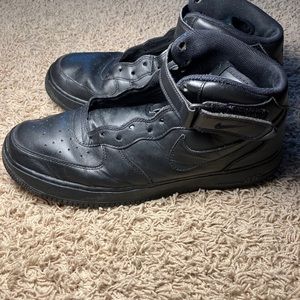 Black Air Force 1 high